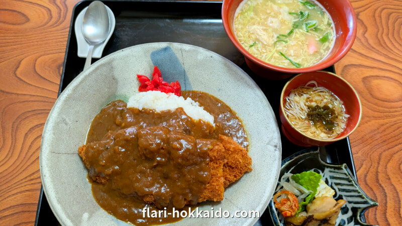 稚内 む蔵はカツも肉厚で美味しい